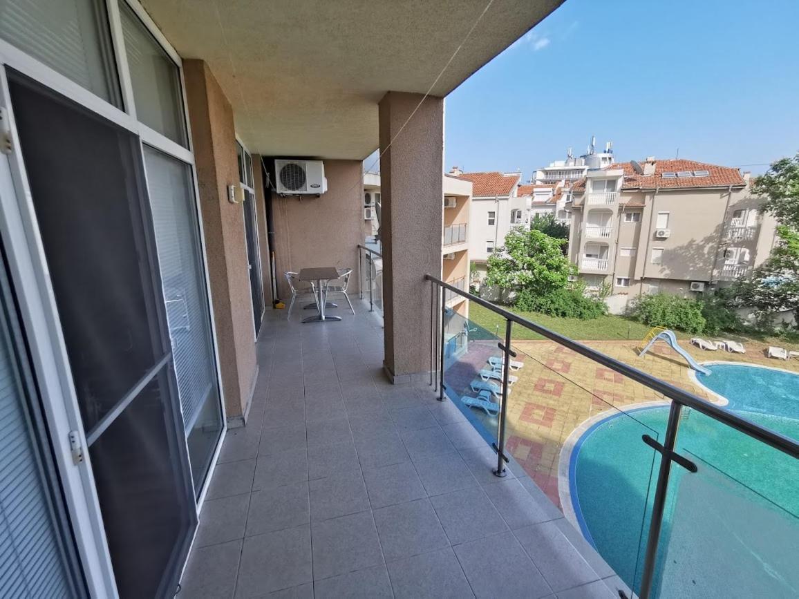 Appartement In Semiramida Gardens Sunny Beach Exterior photo